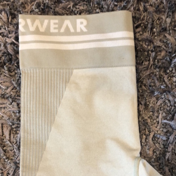 ♦️SOLD♦️Ryderwear seamless shorts Sz. Medium. - Picture 4 of 7